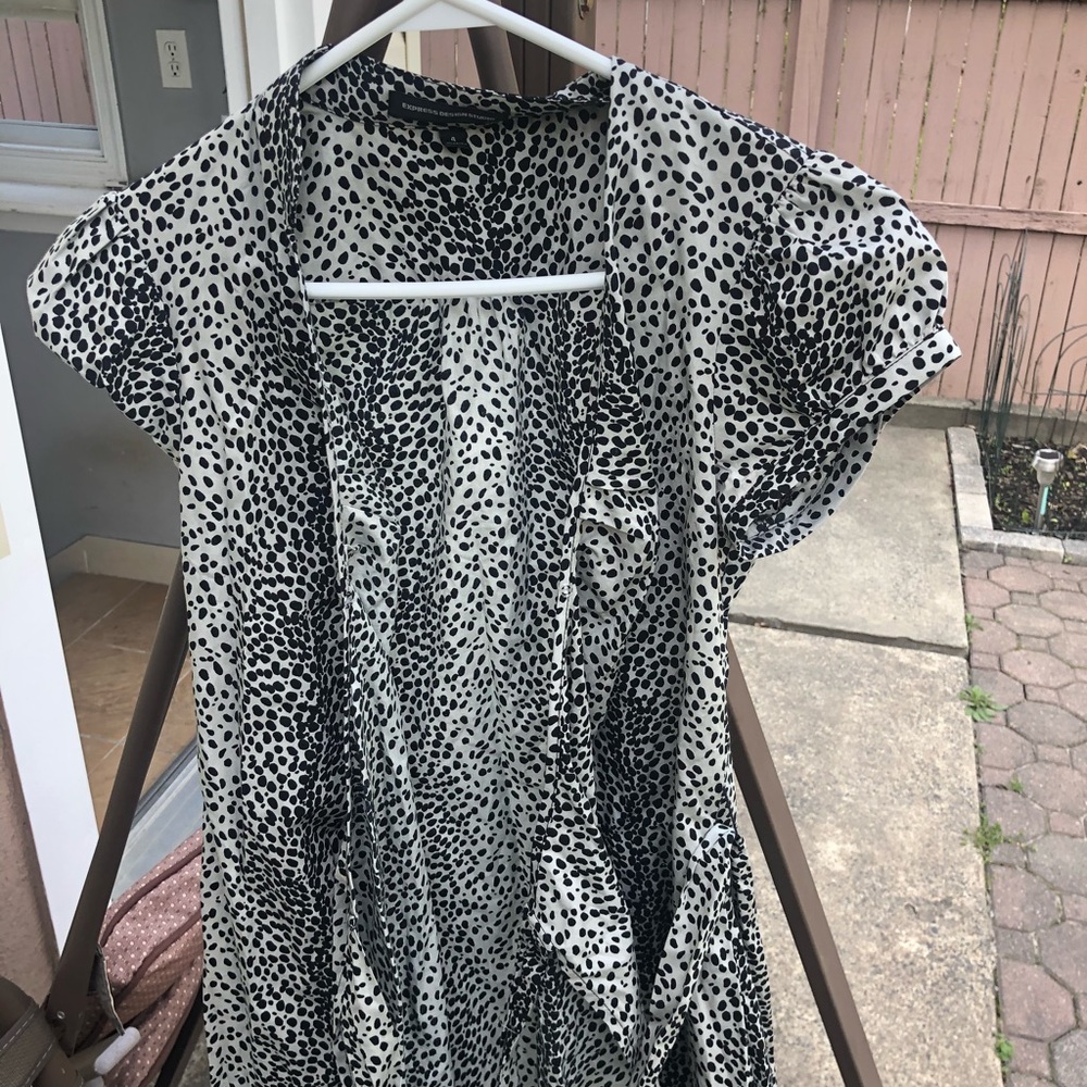Dress express size 4